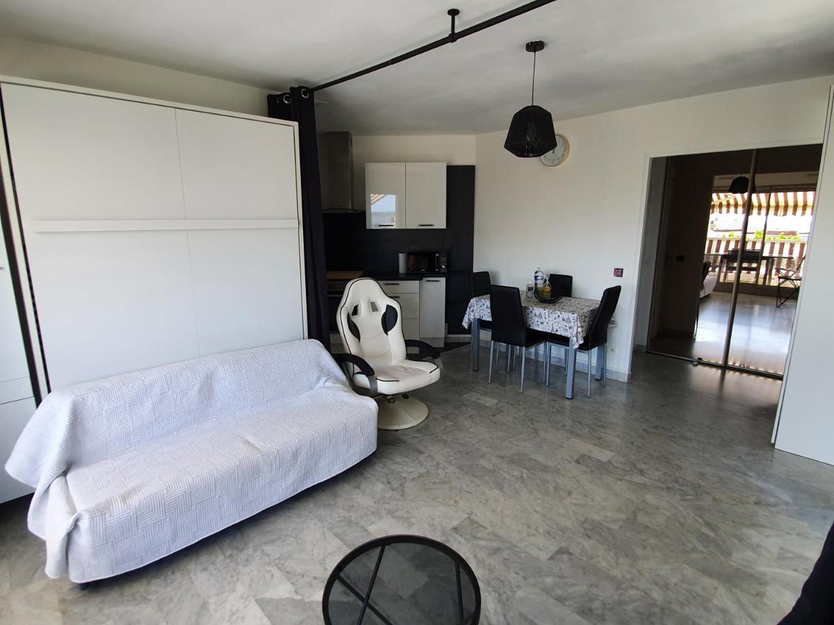 Superbe Appartement Plage Saint-Laurent Du Var מראה חיצוני תמונה
